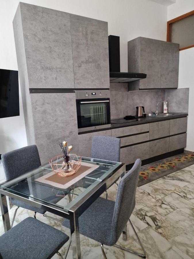 In Pieno Centro Storico Antico Quadrilatero Apartment Bologna Ngoại thất bức ảnh